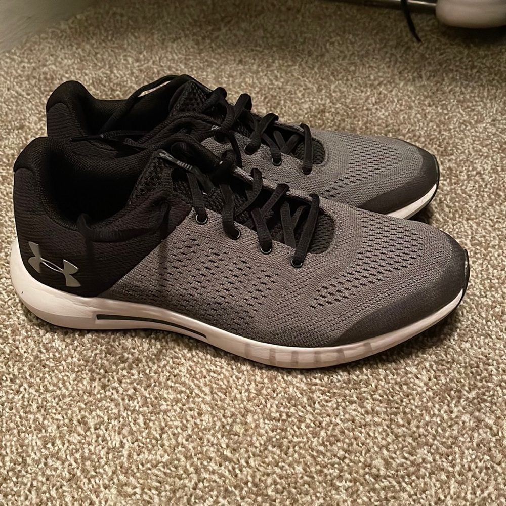 Boys shoes